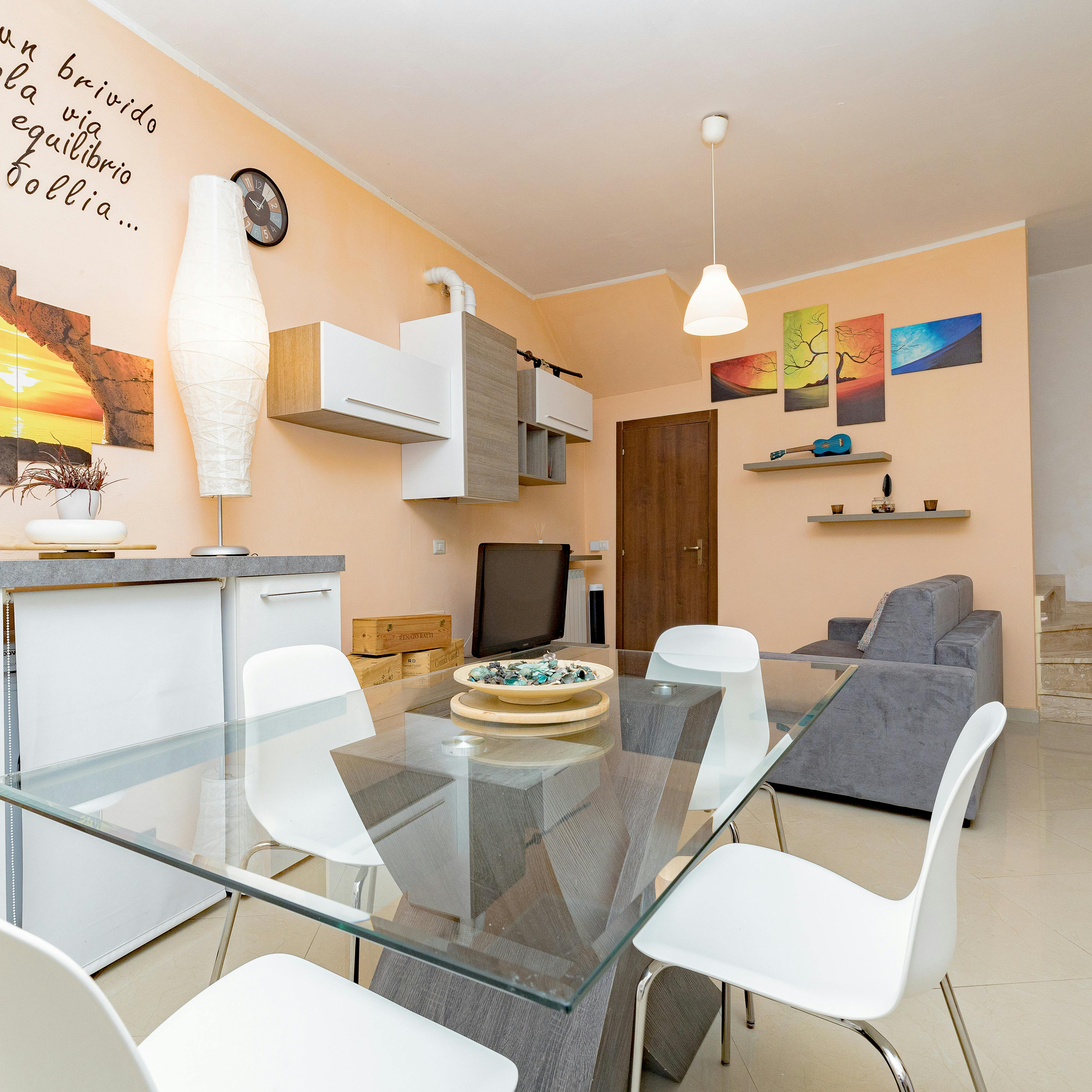 Apartment for rent for €1,100 per month in Rho, Piazza Chiesa