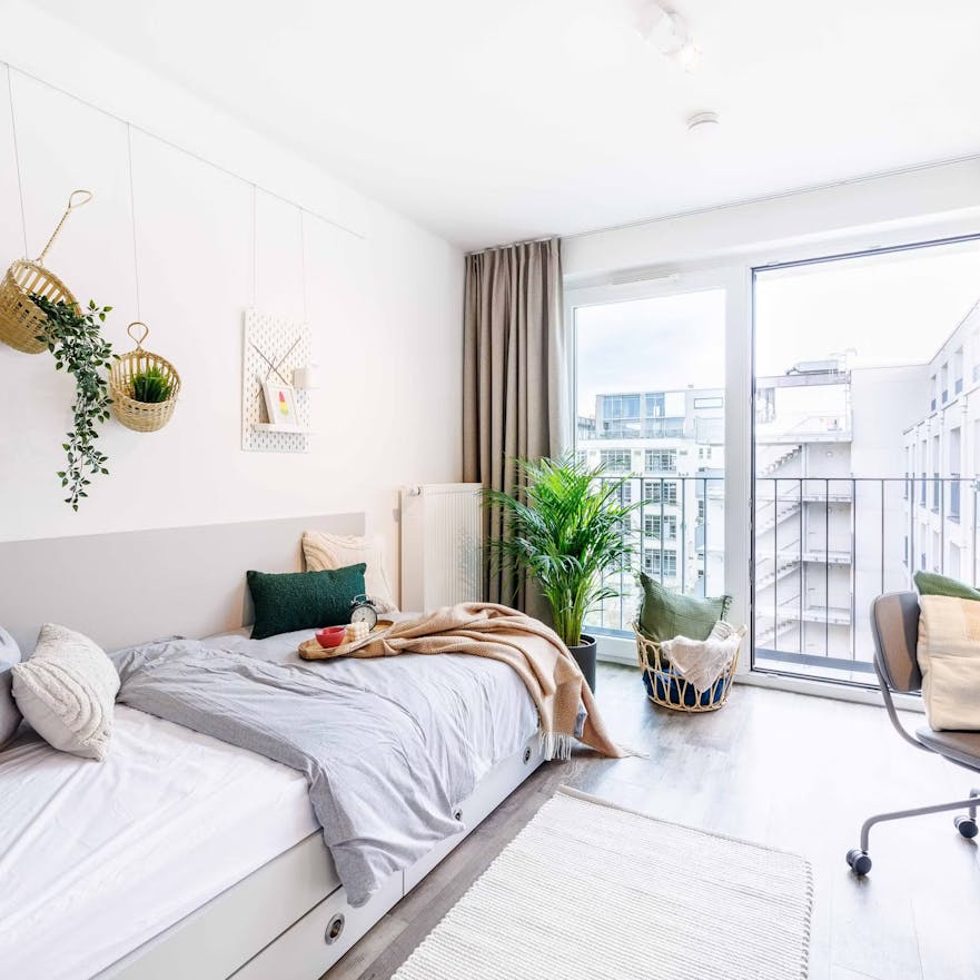 Studio for rent for €1,288 per month in Berlin, Köpenicker Straße