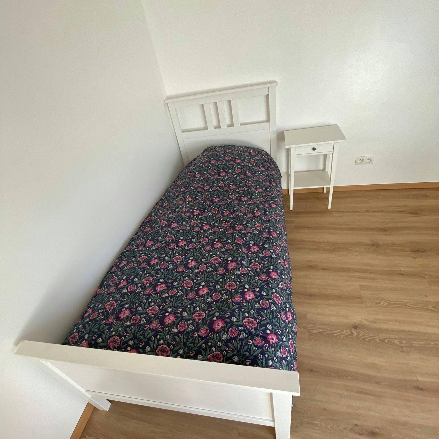 Private room for rent for €445 per month in Brussels, Boulevard Maurice Lemonnier
